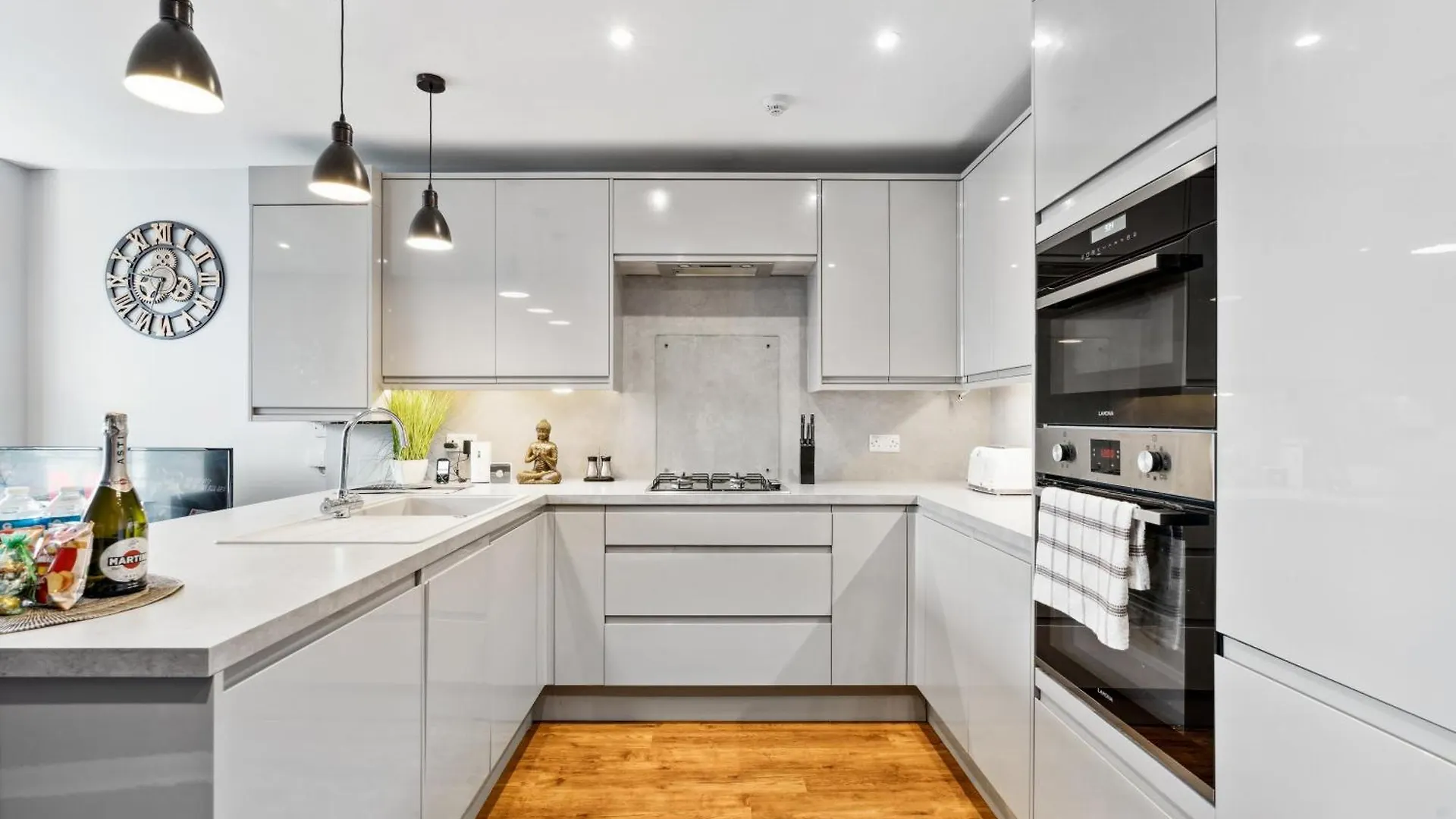 Apartment 'Bright Gem By The Sea' Premium Central 2 Bedroom Flat Brighton