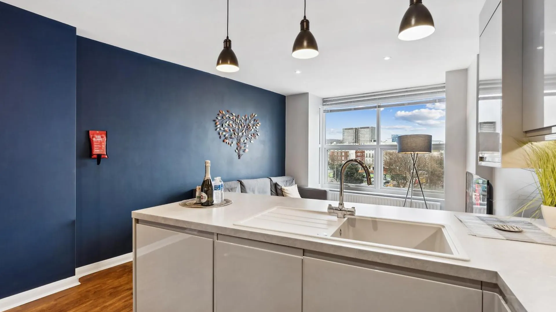 'Bright Gem By The Sea' Premium Central 2 Bedroom Flat Brighton